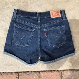 Levi’s Jean Shorts Women’s
